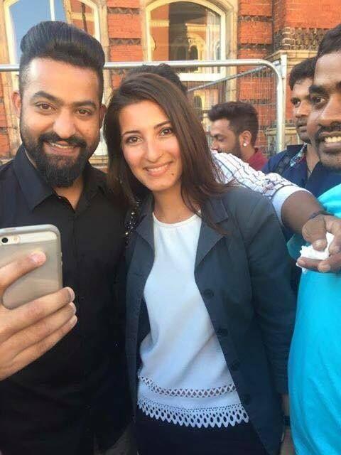 Nanaku Prematho movie team spoted at shooting place