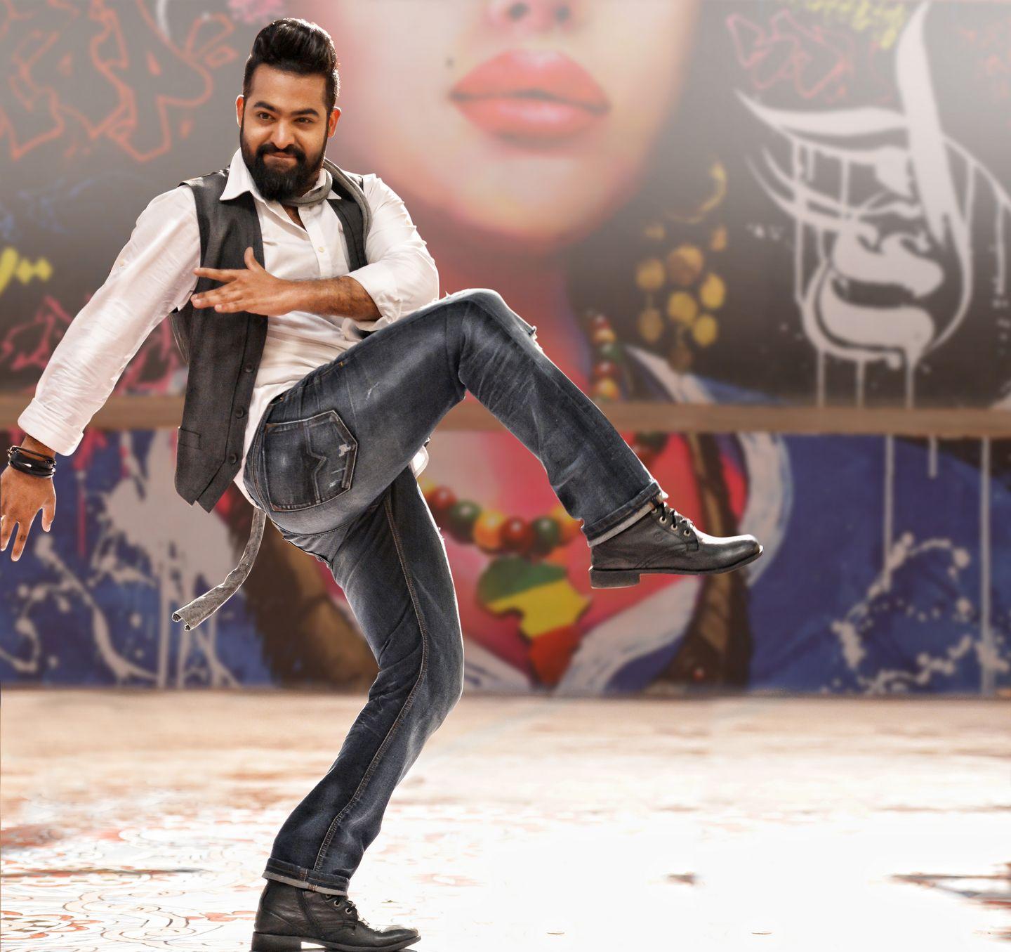Nannaku Prematho Hd wallpapers