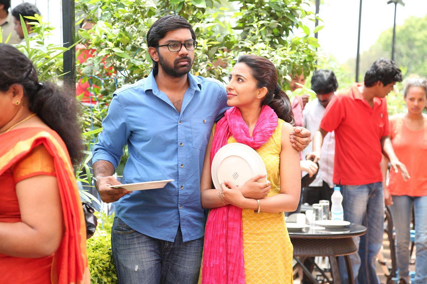 Nannu Vadili Neevu Polevule Movie Stills