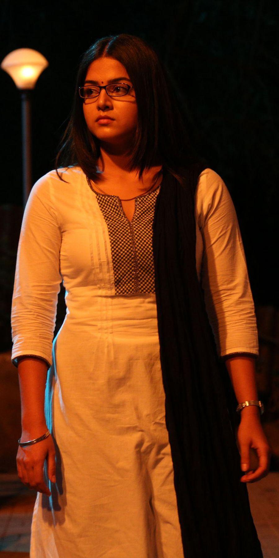 Nannu Vadili Neevu Polevule Movie Stills
