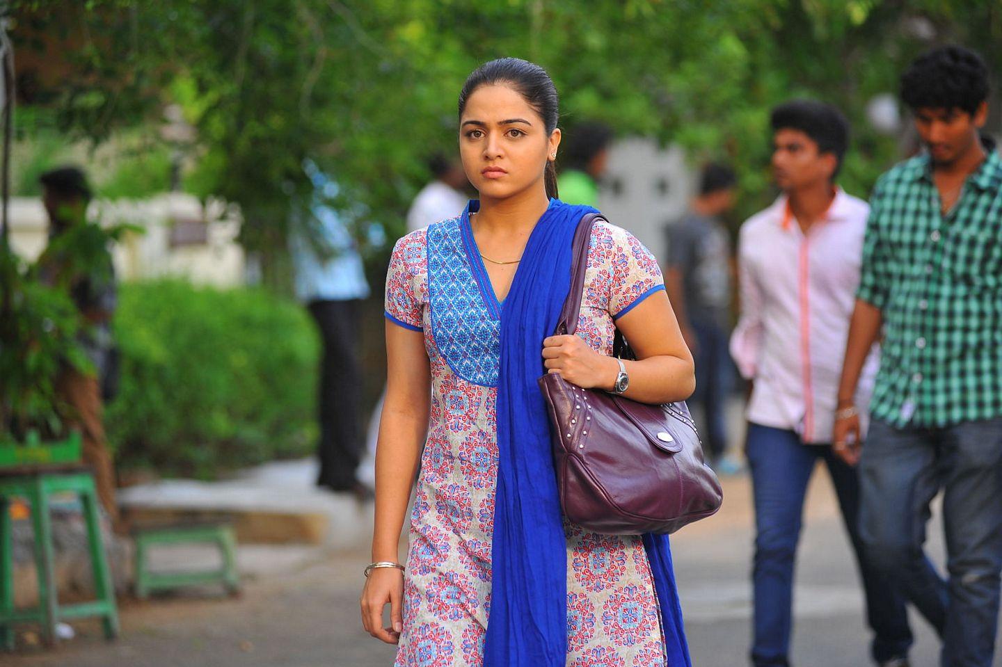 Nannu Vadili Neevu Polevule Movie Stills