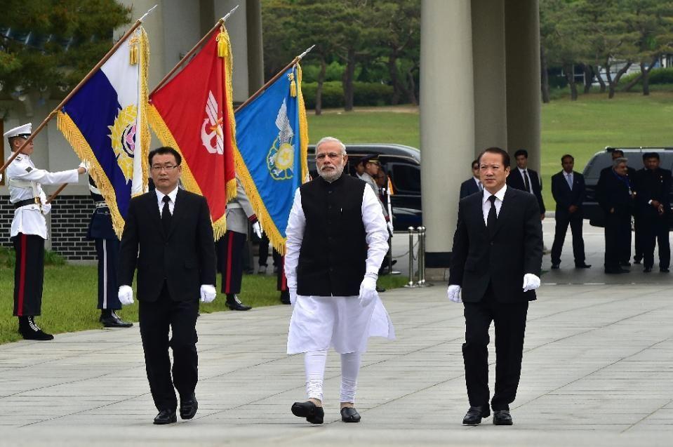 Narendra Modi south korea Photos