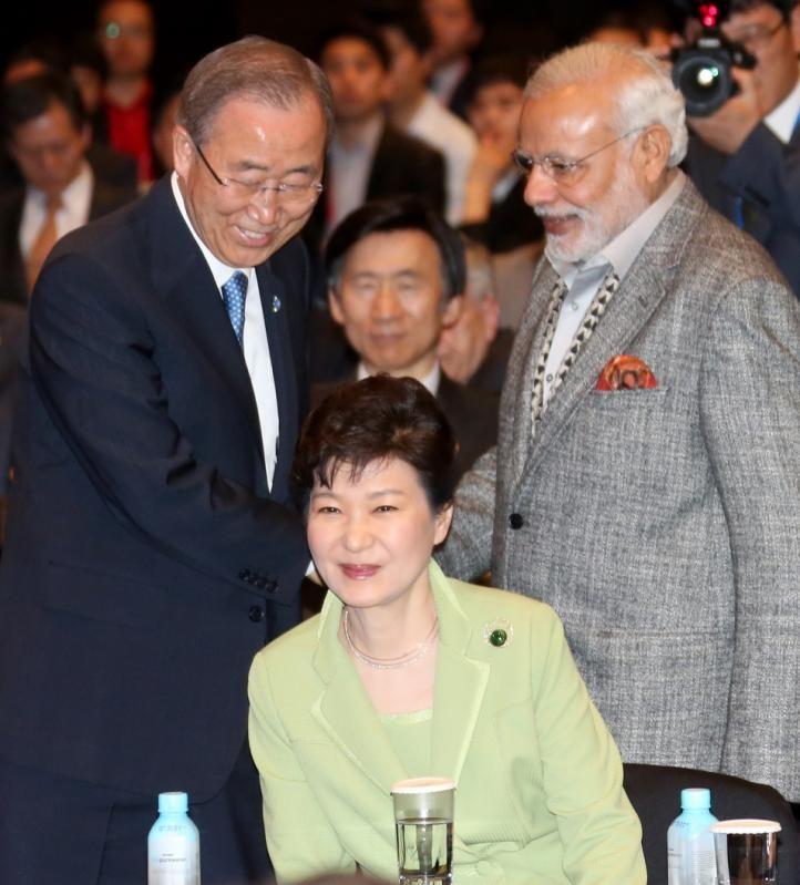 Narendra Modi south korea Photos