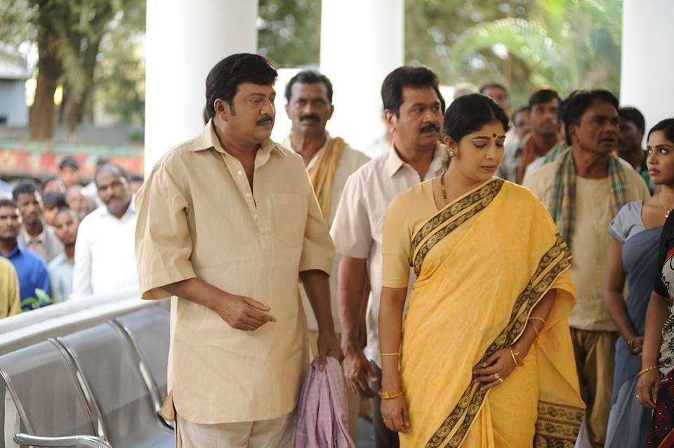 New Stills of Srimanthudu