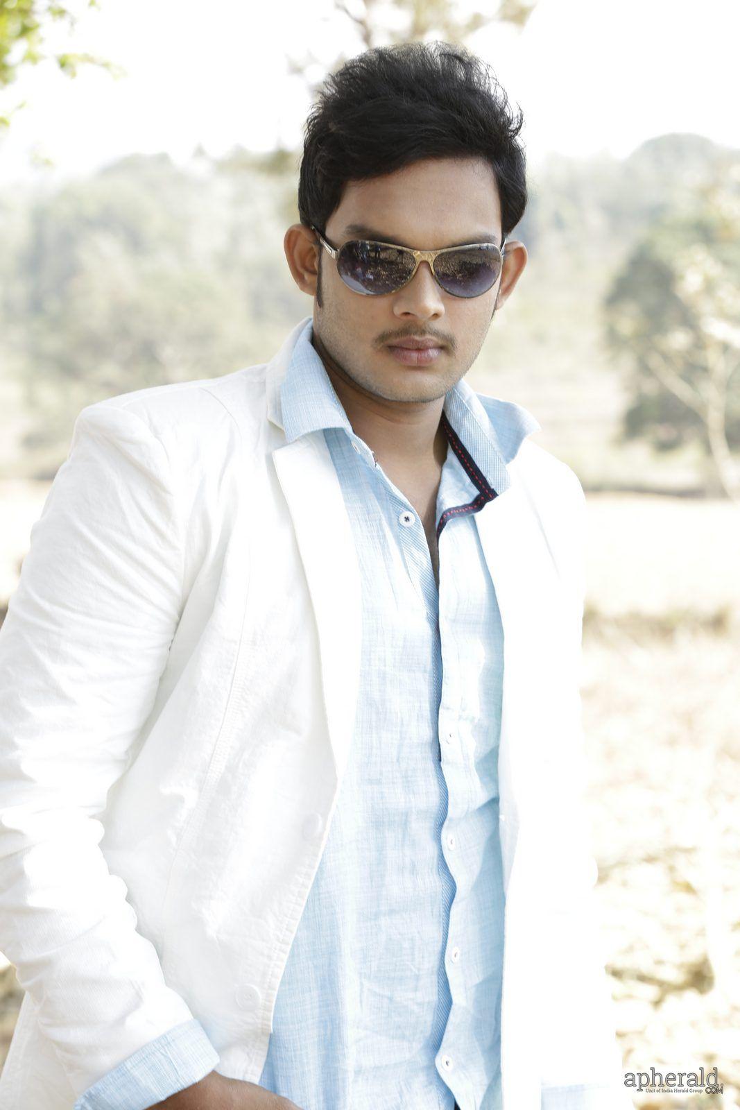 Niluvave Vaalu Kanuladaana Movie Photos