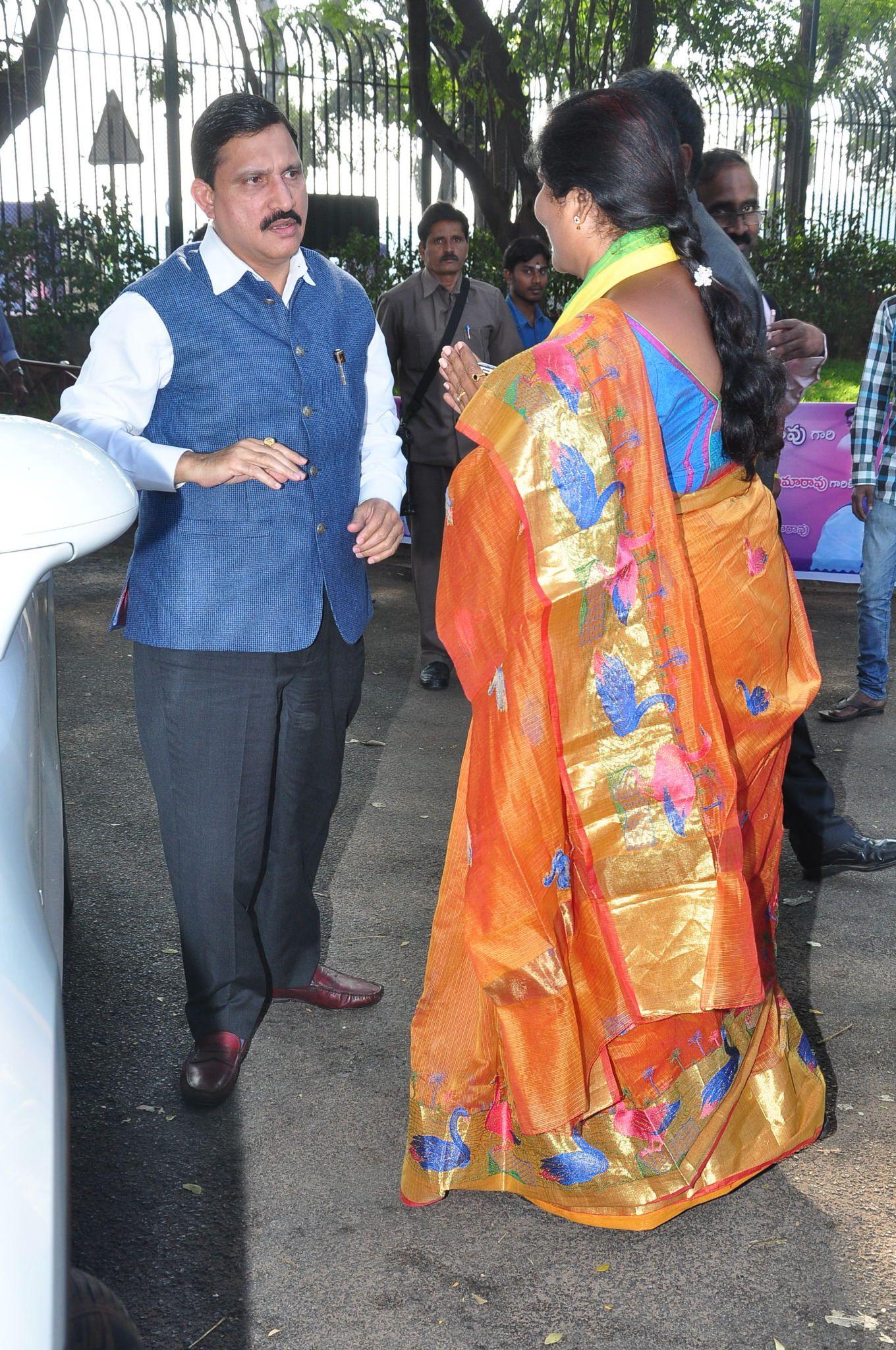 NTR's 20th Vardhanthi Photos At NTR Ghat