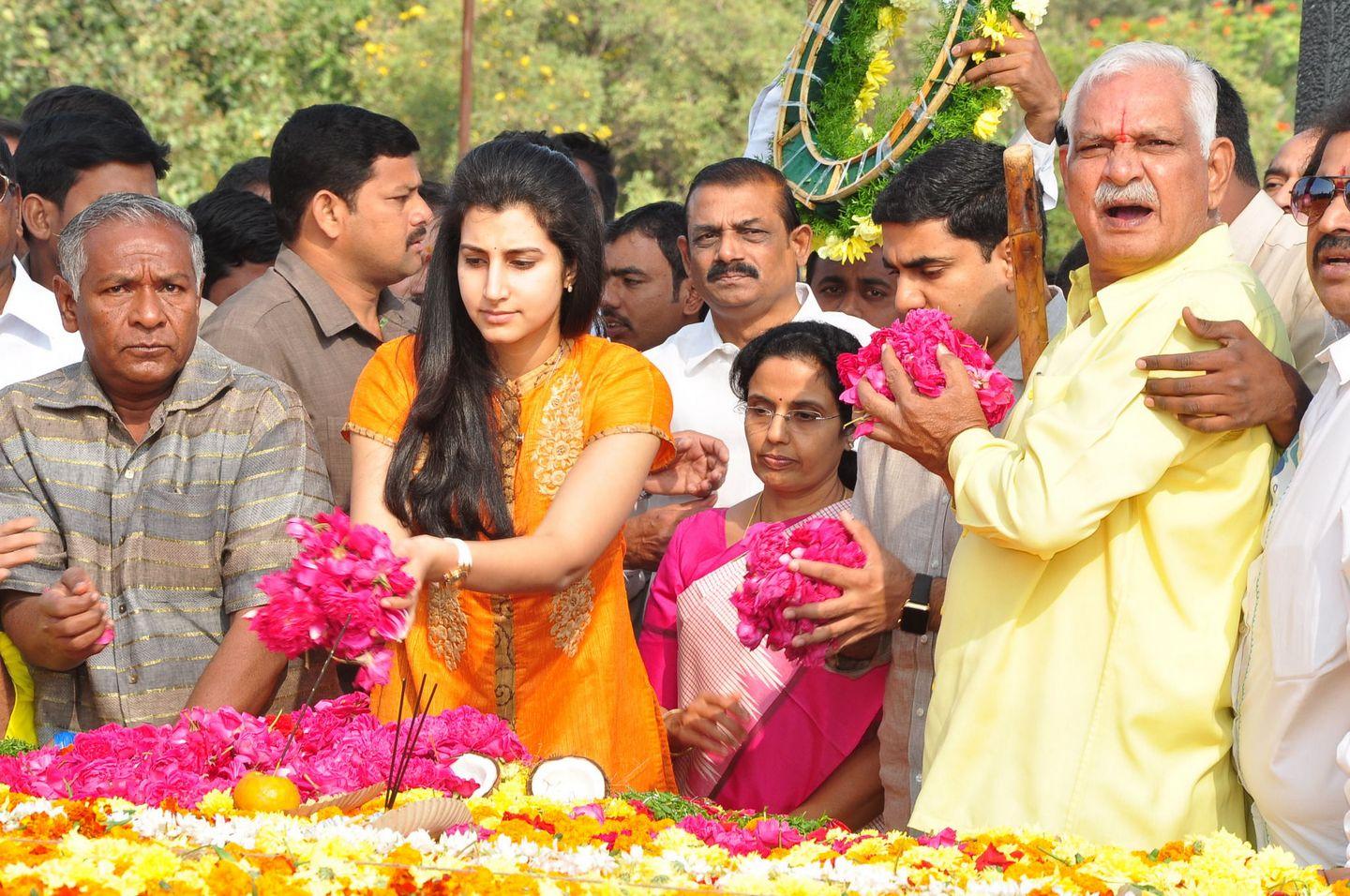 NTR's 20th Vardhanthi Photos At NTR Ghat