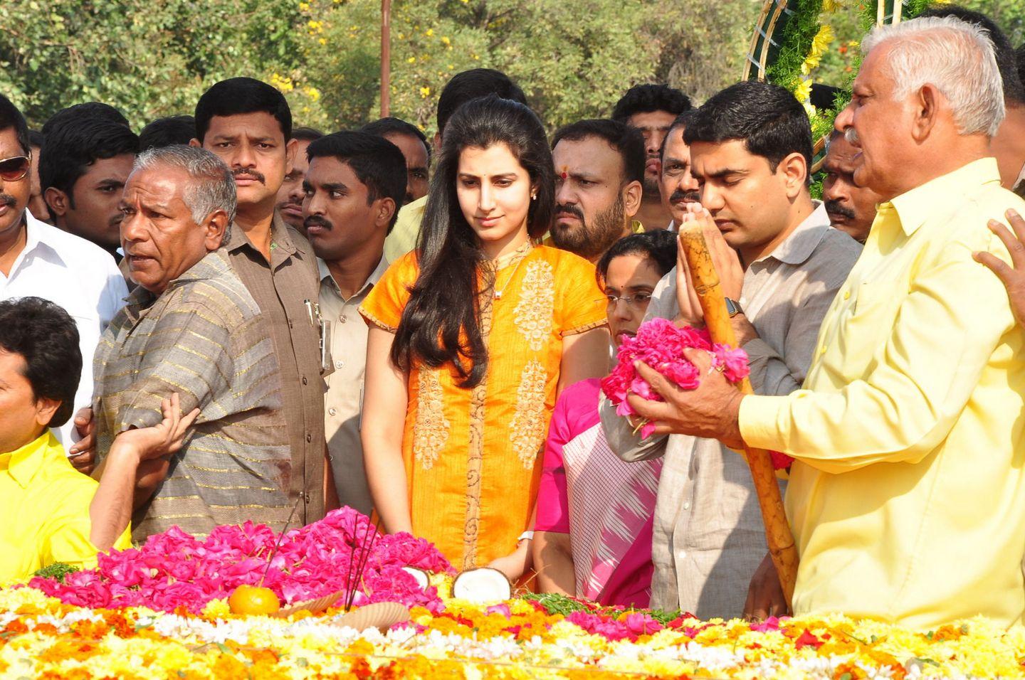 NTR's 20th Vardhanthi Photos At NTR Ghat