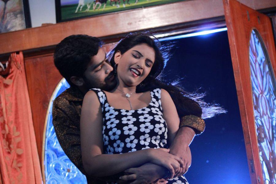 Nuvvena Adi Nuvvena Movie Stills