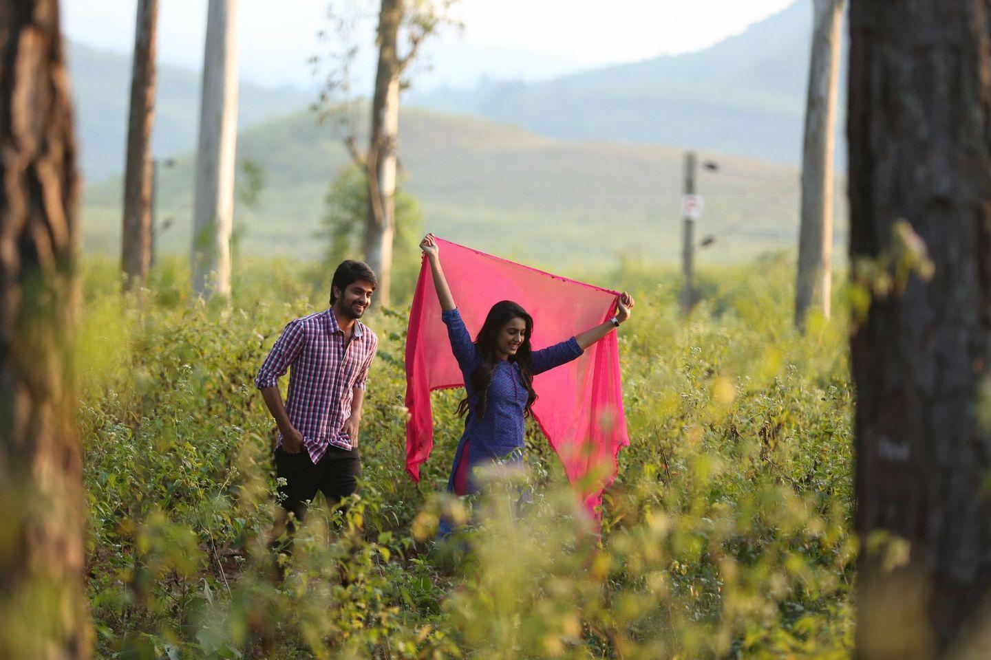 Oka Manasu Movie Latest Stills