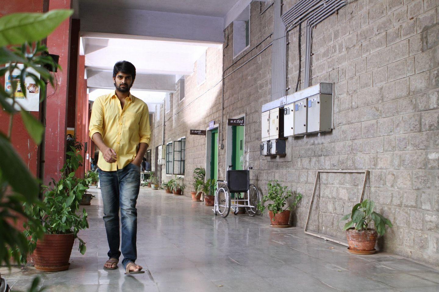 Oka Manasu Movie Latest Stills