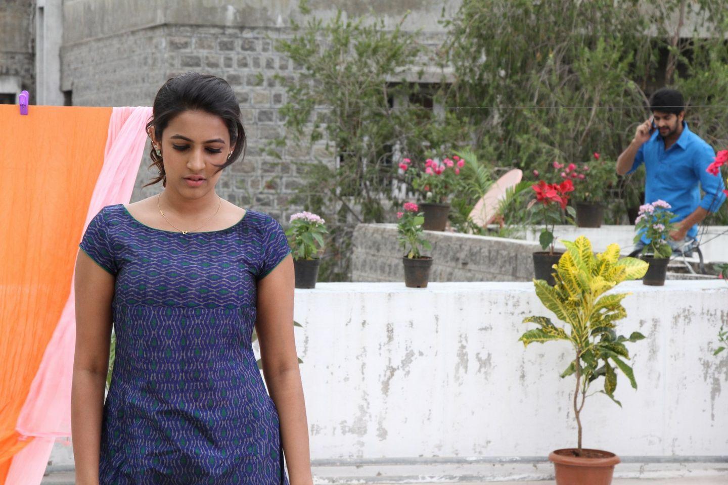 Oka Manasu Movie Latest Stills