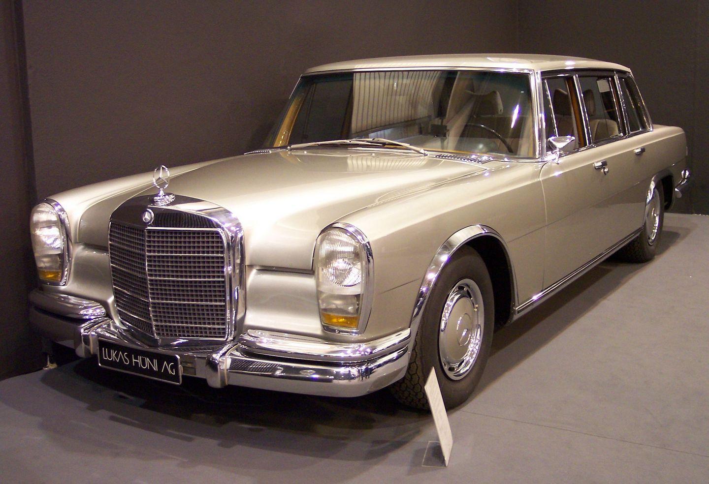 Old Benz Car Unseen Photos