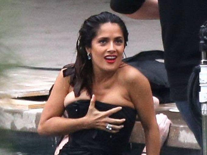 OMG!! Leaked Shocking Pictures of Bollywood Celebs
