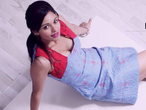 OMG!! Leaked Shocking Pictures of Bollywood Celebs