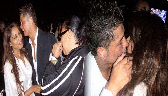 Omg! Sudden Kisses Shocked Bollywood