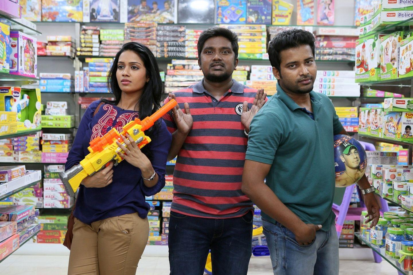 Oru Naal Koothu Movie Stills