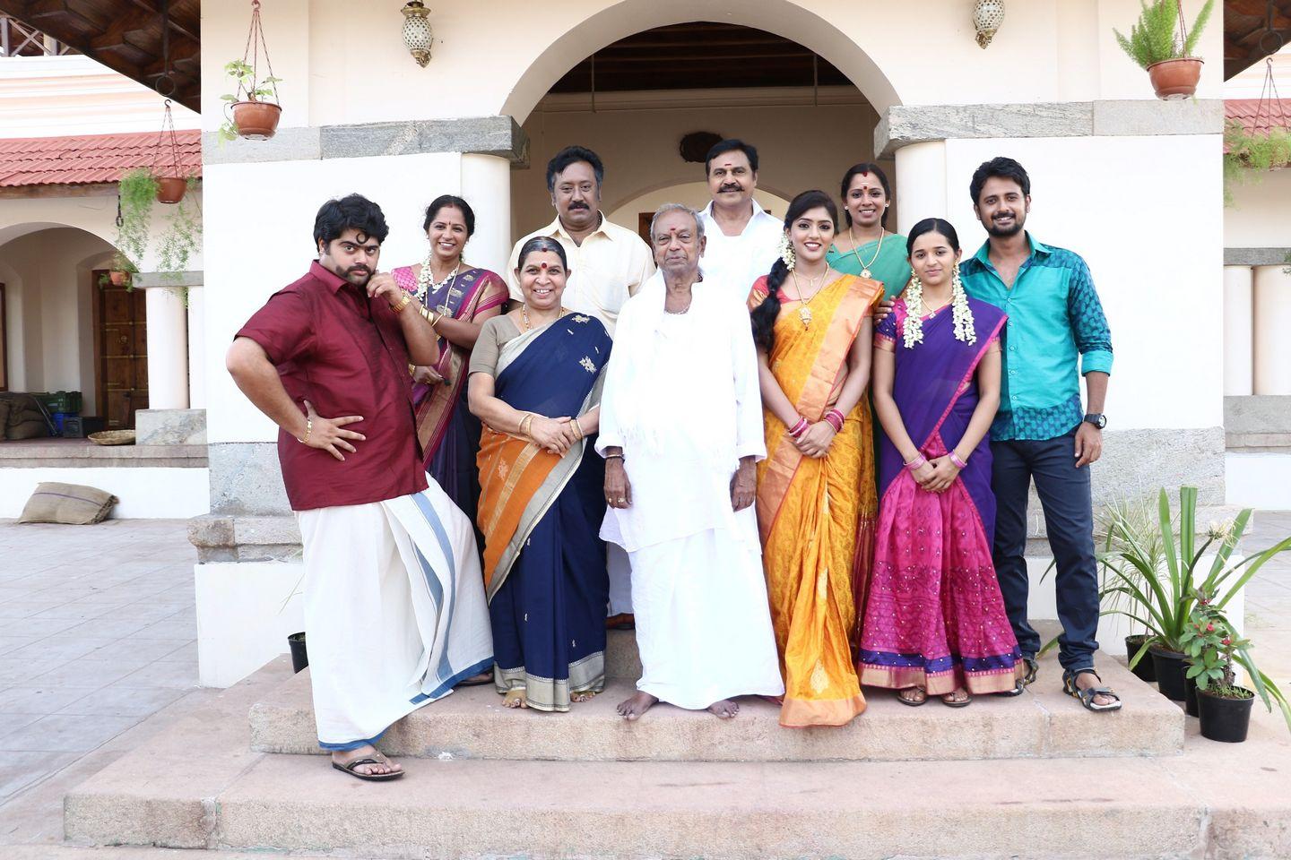 Oyee Movie Stills