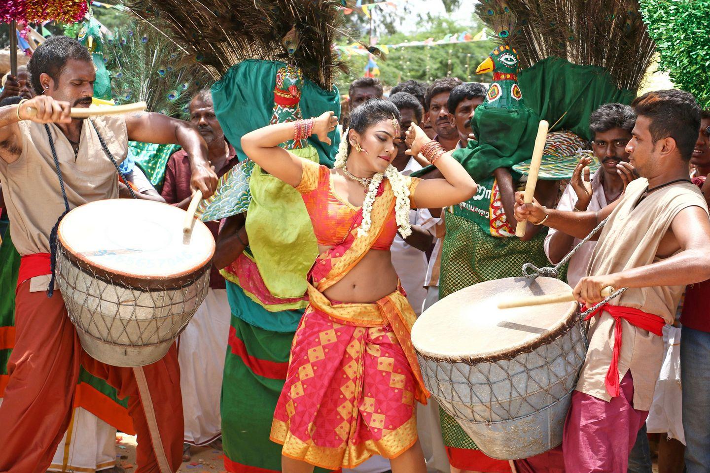 Oyee Movie Stills