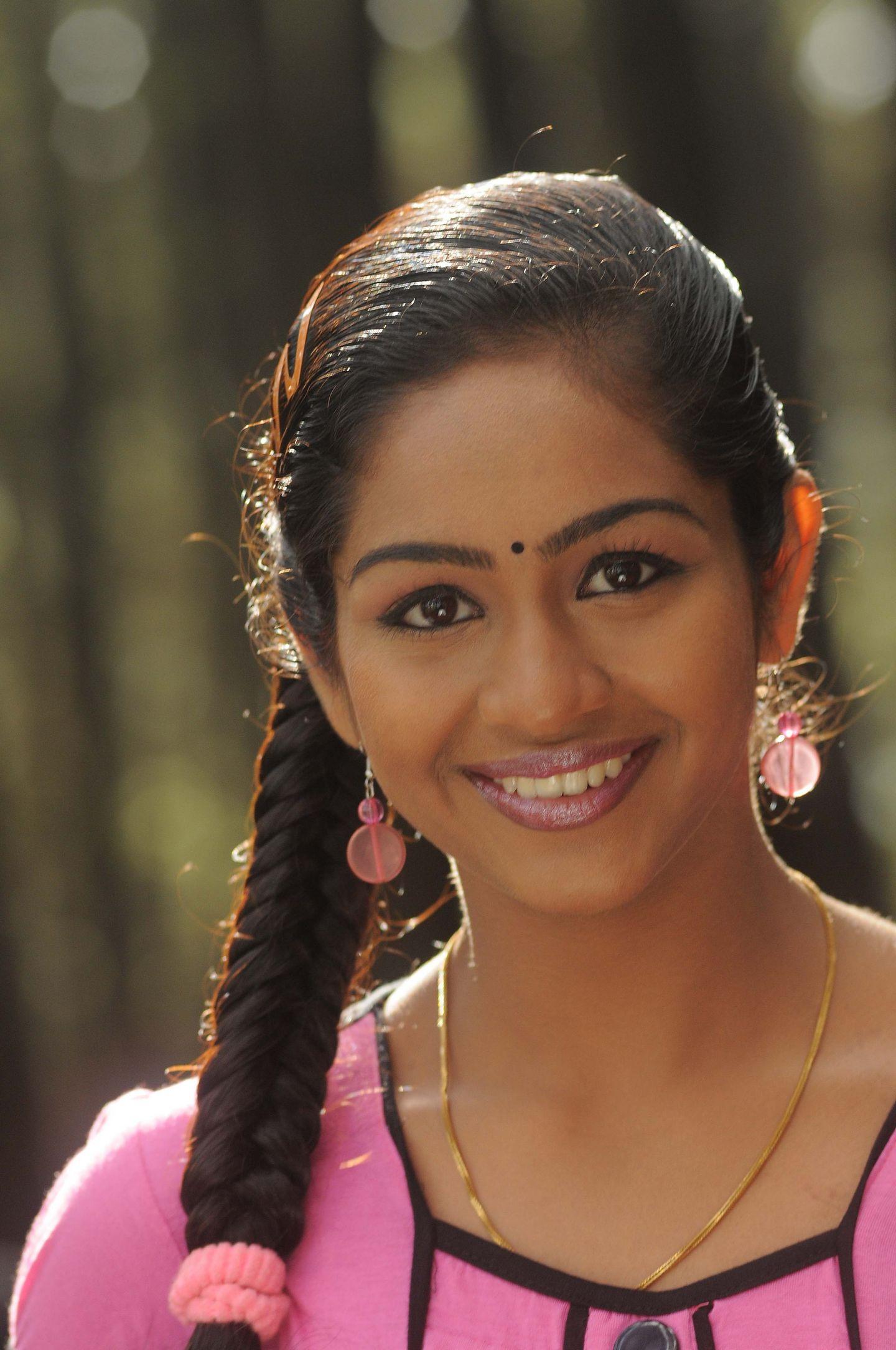 Pallikoodam Pogamale Stills