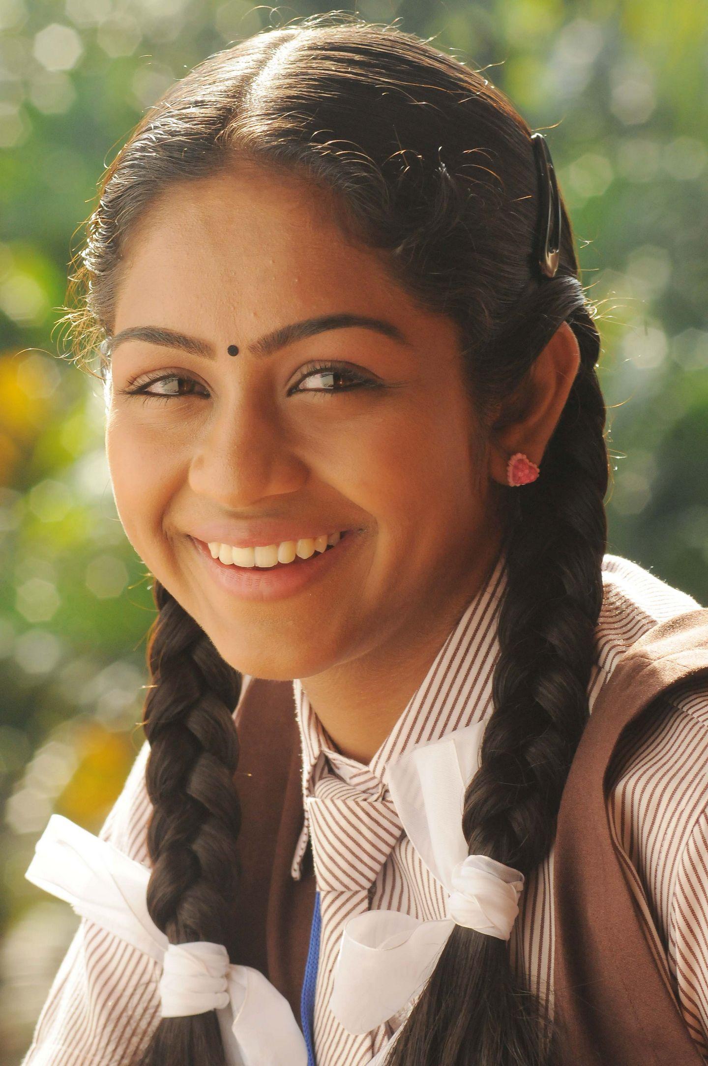 Pallikoodam Pogamale Stills
