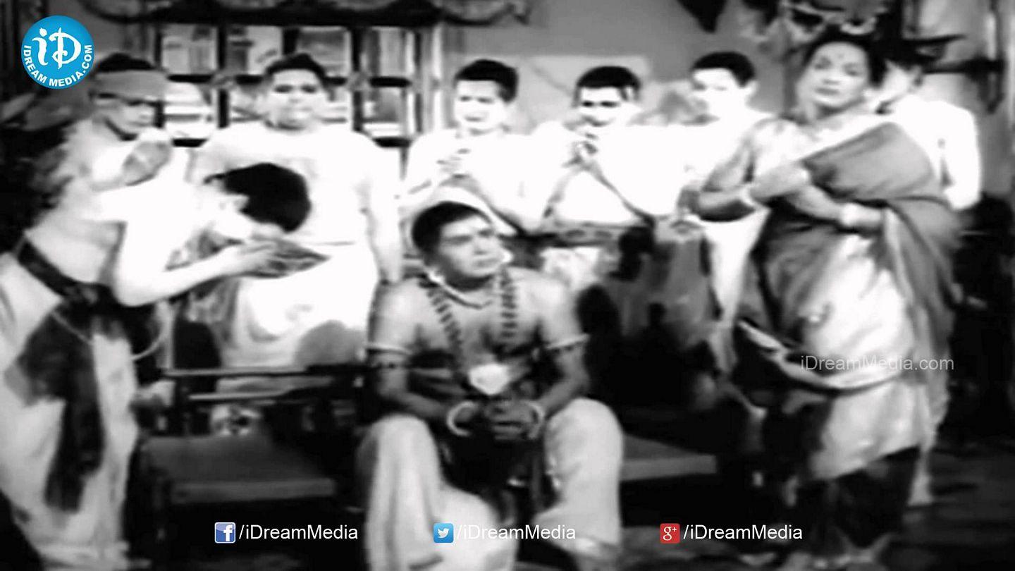 Paramanandayya Sishyula Katha Movie Funny Photos