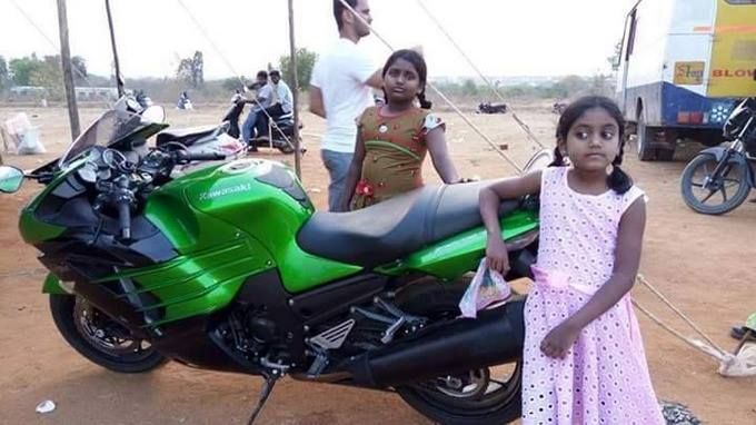 Pawan Kalyan at Sardaar Gabbar Singh Sets New Snap Photos