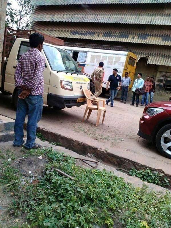 Pawan Kalyan Latest Pics on the Sets of Sardar Gabbar Singh