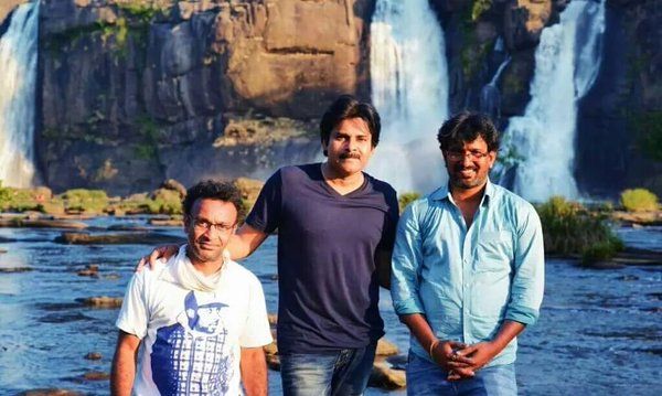 Pawan Kalyan Latest Unseen Pics from Sardaar Gabbar Singh Sets