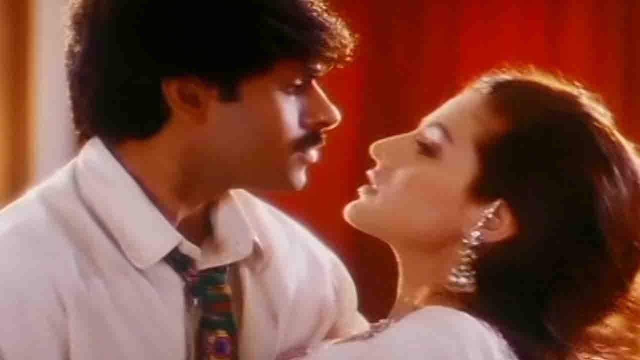 Pawan Kalyan Most Romantic Photos