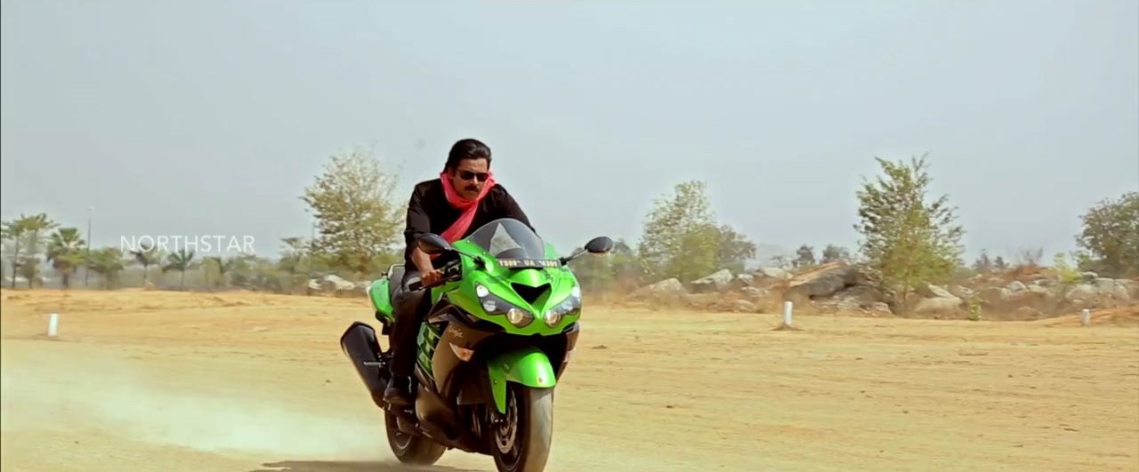 Pawan Kalyan’s Sardaar Gabbar Singh Movie Making Stills