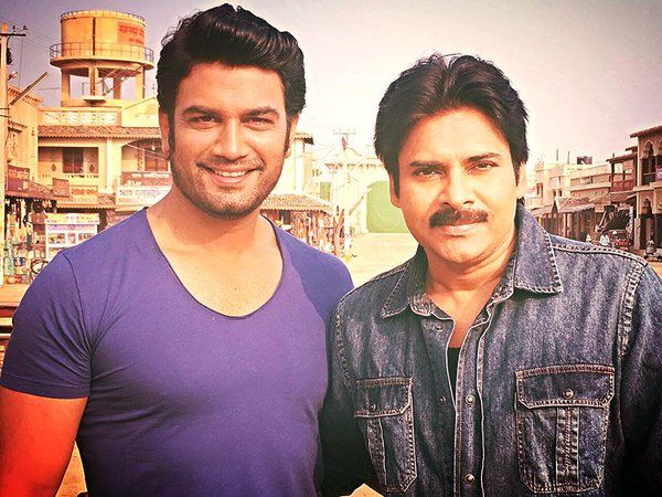 Pawan Kalyan Sardaar Gabbar Singh Movie Working Latest Pics