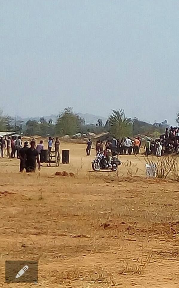Pawan Kalyan Unseen Leaked Photos from the sets of Sardaar Gabbar Singh