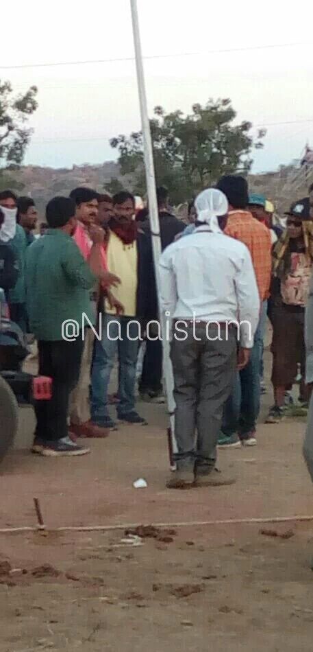 Pawan Kalyan Unseen Leaked Photos from the sets of Sardaar Gabbar Singh