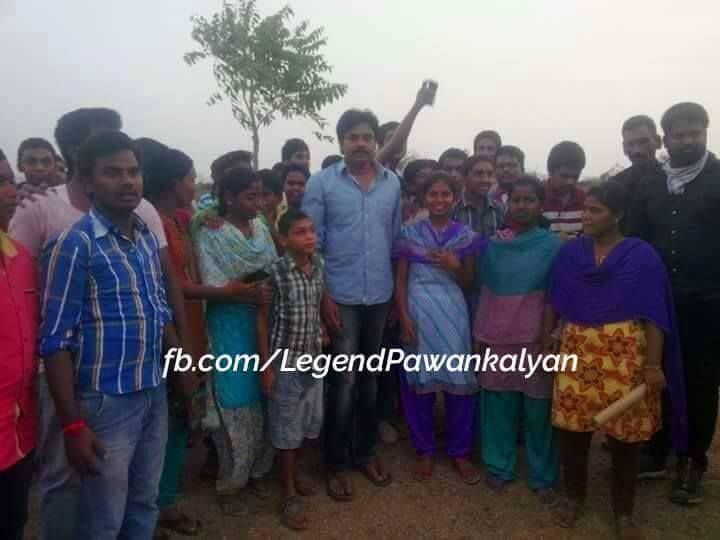 Pawan Kalyna with Fans Unseen Pics