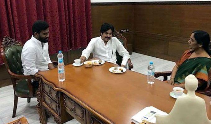 PHOTOS: Pawan Kalyan Press Meet in Paritala Sunitha House