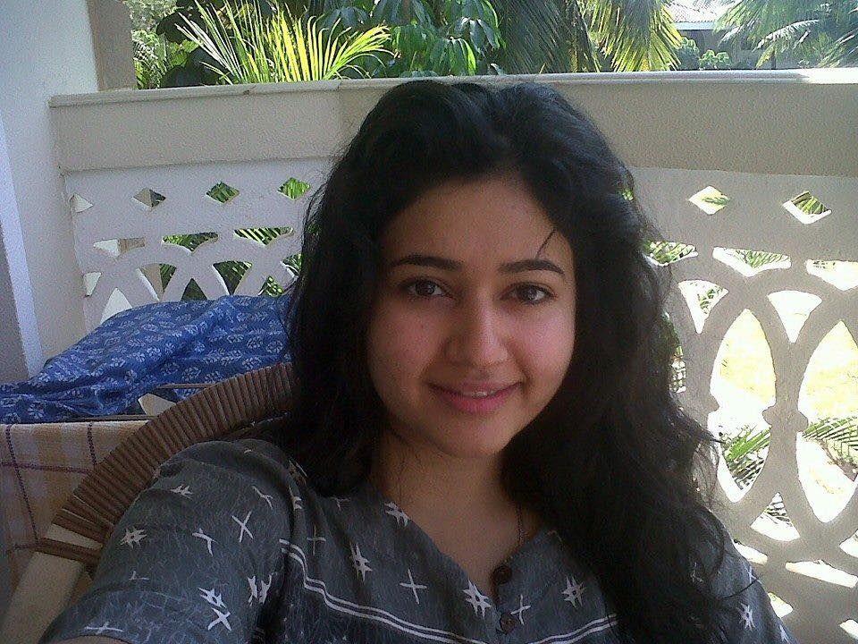 Poonam Bajwa Selfie and Unseen Photos
