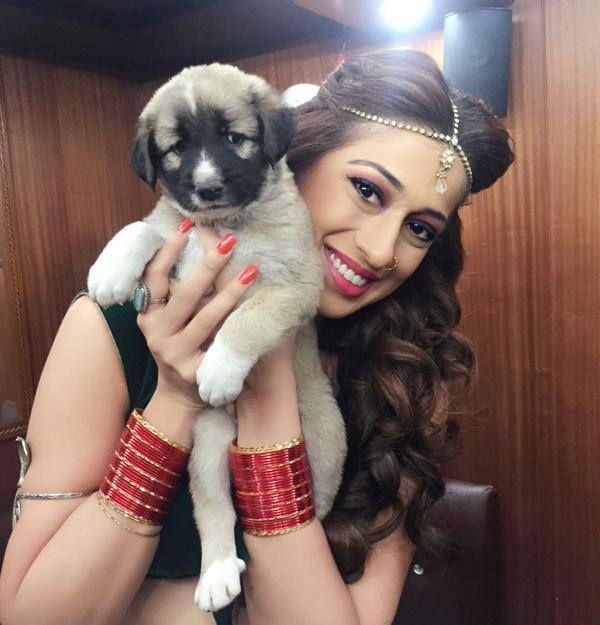 Pawan Kalyan LEAKED Photos Of 'Sardaar Gabbar Singh'