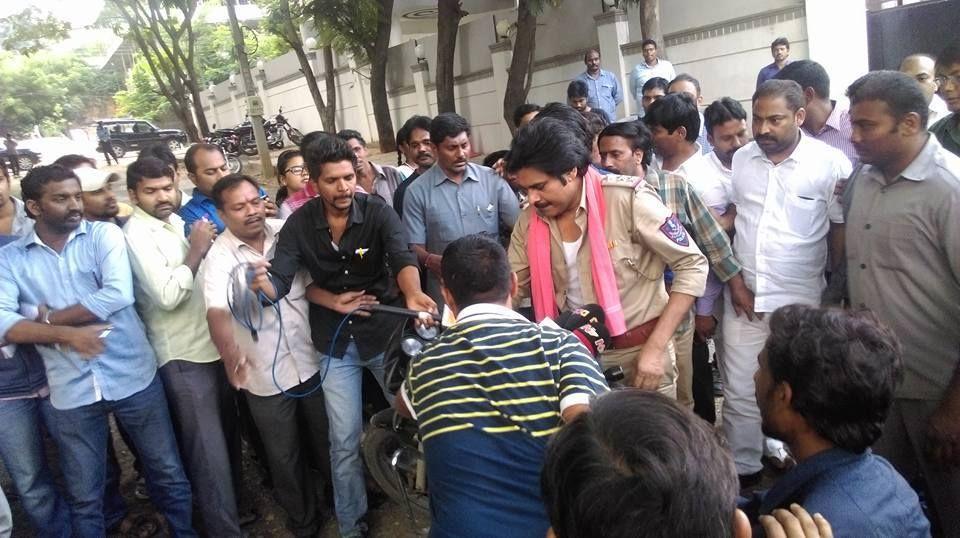 Power Star Pawan Kalyan talking to media with Ram Charan