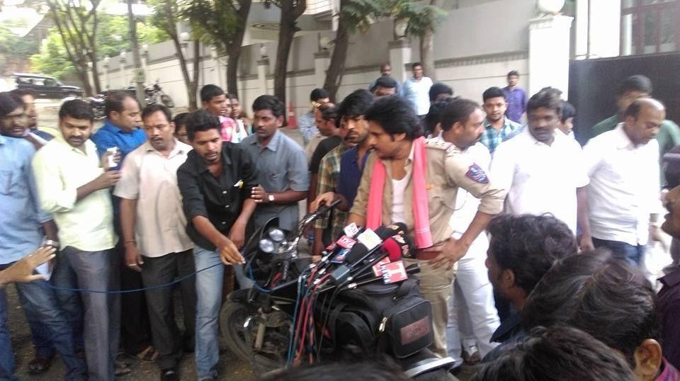 Power Star Pawan Kalyan talking to media with Ram Charan