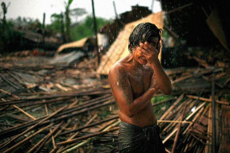 Powerful Photos From Around The World