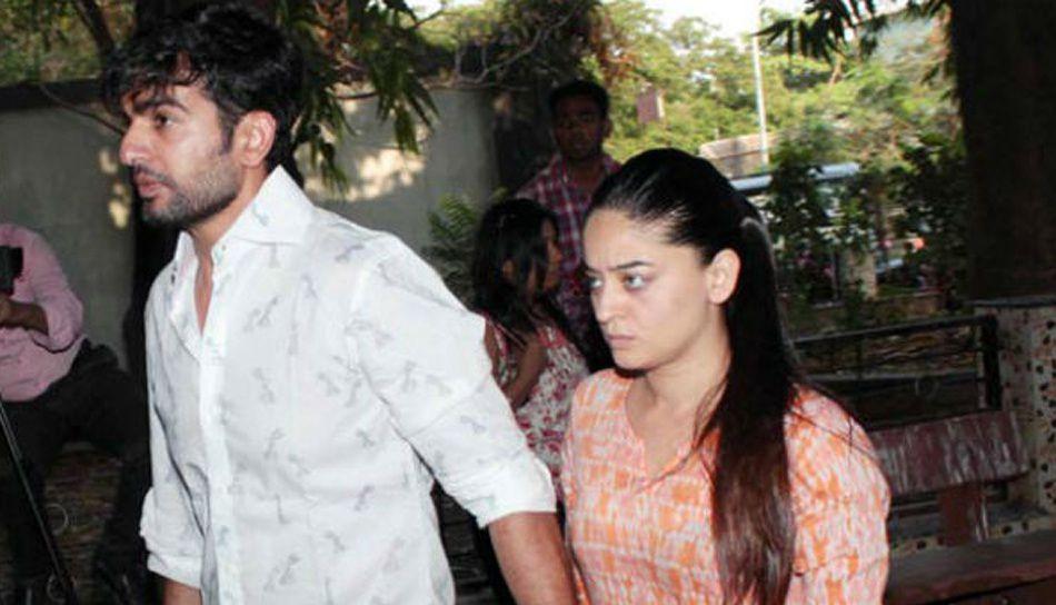 Pratyusha Banerjee Funeral Photos