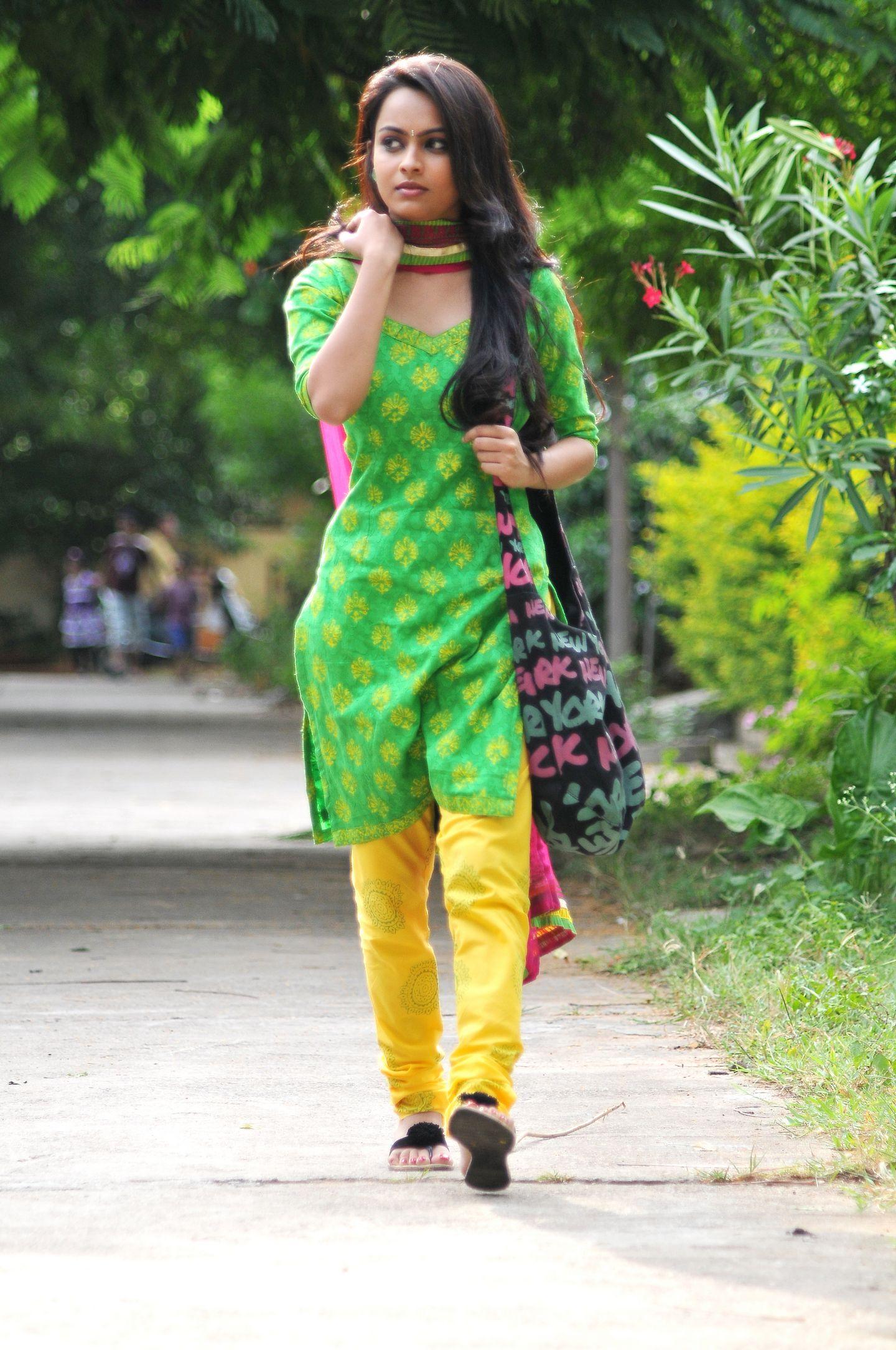 Premante Suluvu Kadura photos