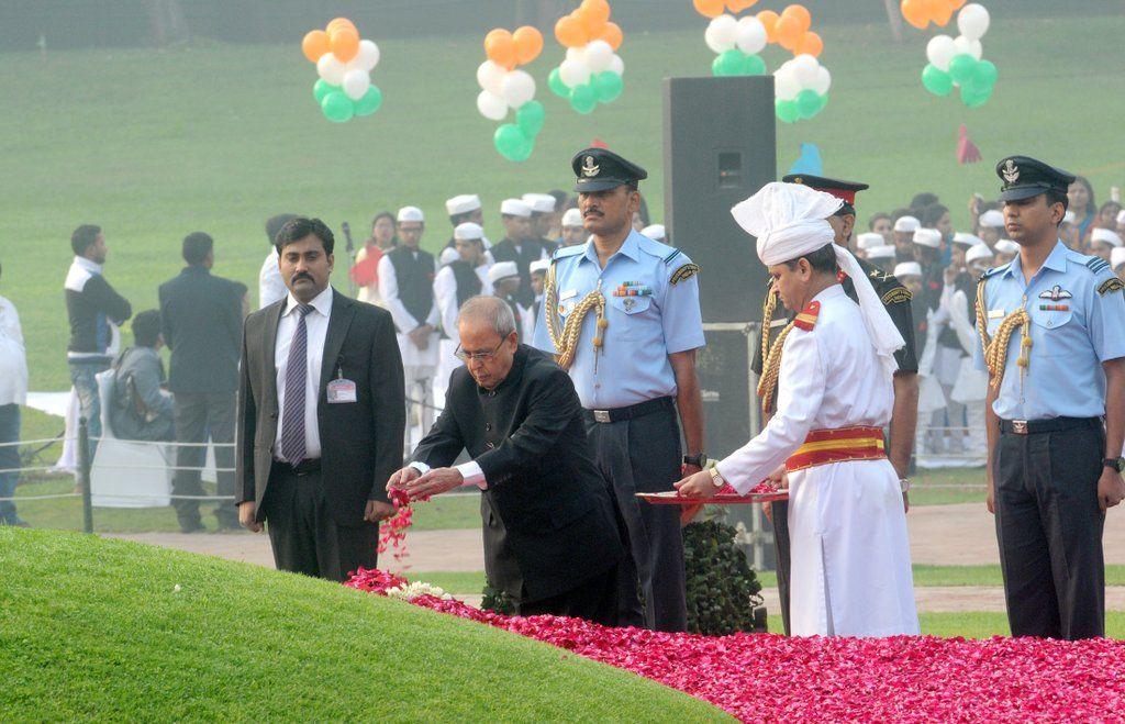 President Shri Pranab Mukherjee Paying Tributes At The Samadhi Of PM Pandit Nehru
