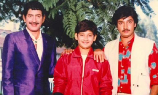 Prince Mahesh Babu Rare family  Pics