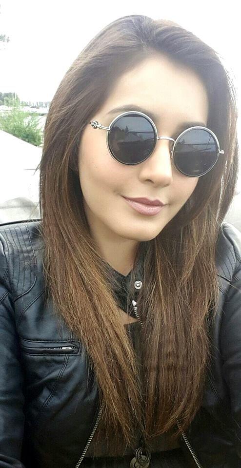 Raashi Khanna Unseen Pictures
