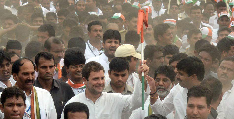 Rahul Gandhi Raithu Bharosa Yatra Photos