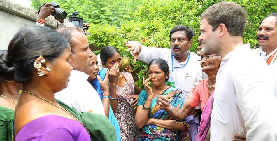 Rahul Gandhi Raithu Bharosa Yatra Photos