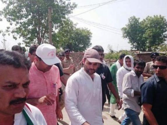 Rahul Gandhi Visits Vidarbha Meets Farmers