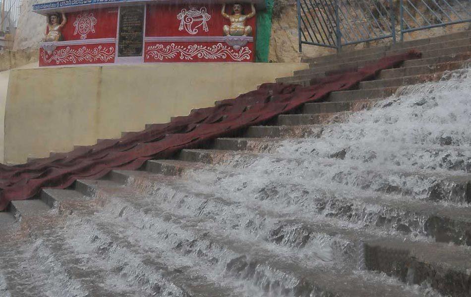 Rain Lashes Tirumala Tirupati Pics